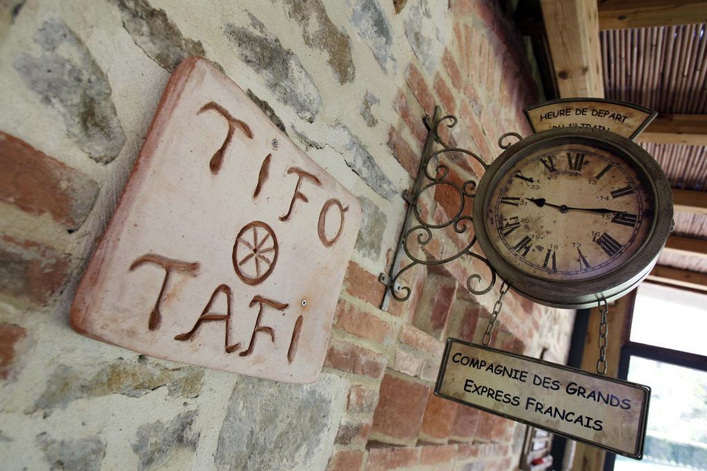 Hostal Il Borghetto Andrea Tafi Lamporecchio Exterior foto